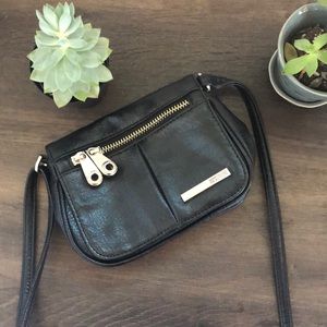 Kenneth Cole reaction black crossbody purse